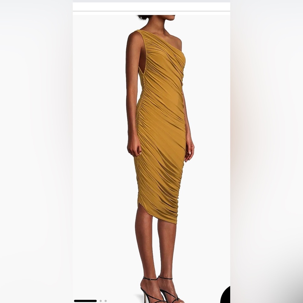 Norma Kamali Diana dress inTan